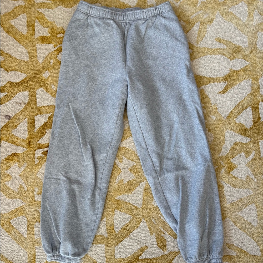 Aritzia Gray Joggers